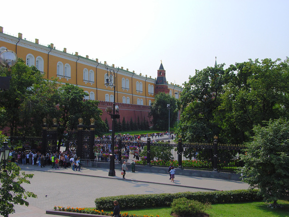 [060730-302] Alexandergarten und Kreml-Mauer