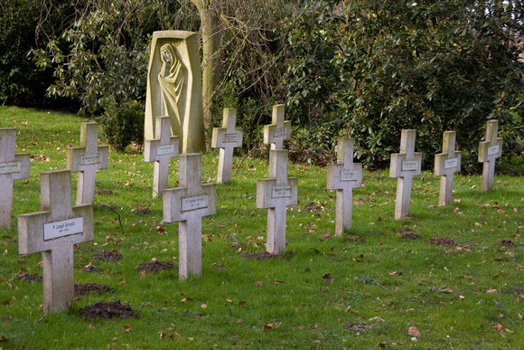 20080201-012 Oblatenfriedhof