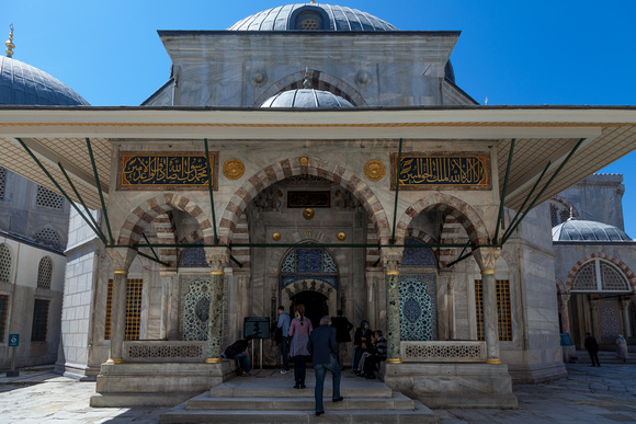 053 20120413-1355 Mausoleum von Sultan Selim II