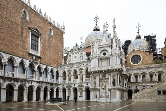20100220-051 Palazzo Ducale_R_-40_0_0_108